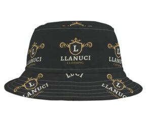 Llanuci Clothing